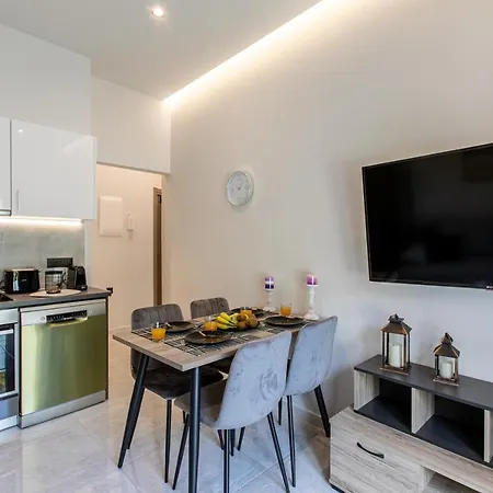 Neaira City Apartment Near The Beach Chania  Exterior photo